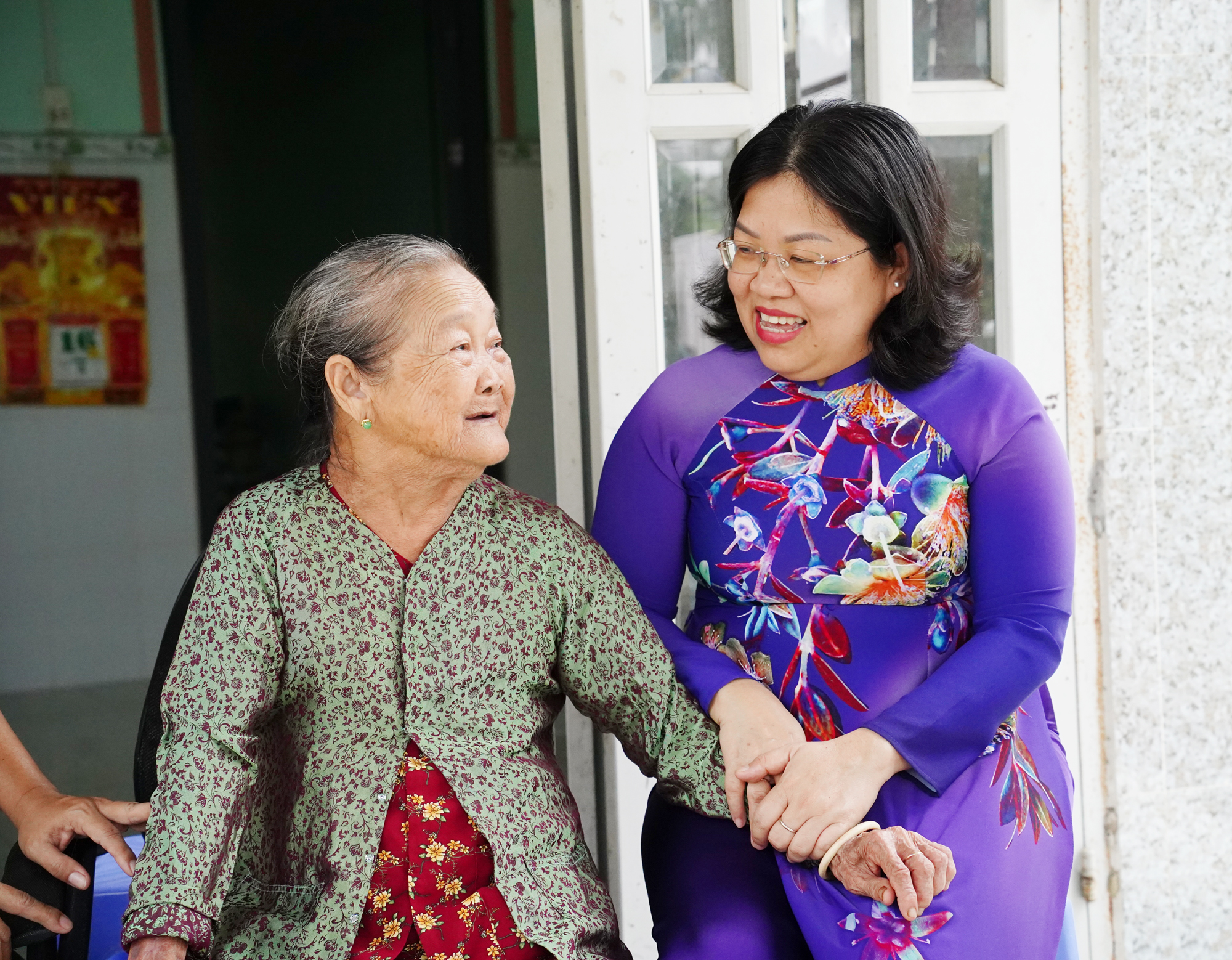 thăm tặng quà gia đình chính sách tiêu biểu phường Tân Hiệp