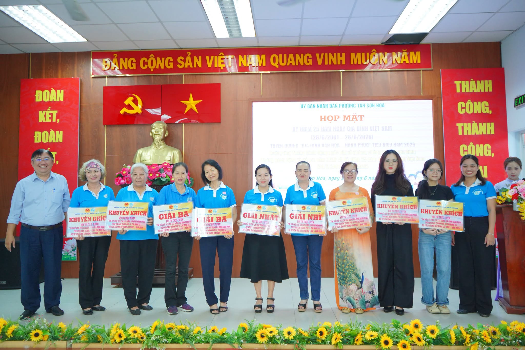PHƯỜNG TÂN SƠN HÒA TỔ CHỨC HỌP MẶT KỶ NIỆM 25 NĂM NGÀY GIA ĐÌNH VIỆT NAM 28/6