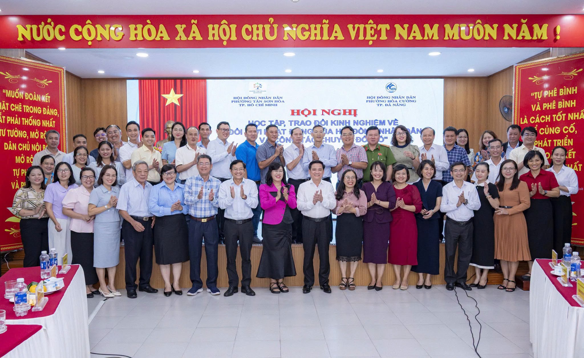 HĐND phường Tân Sơn Hòa trao đổi, học tập kinh nghiệm về đổi mới hoạt động và chuyển đổi số tại phường Hòa Cường, TP. Đà Nẵng