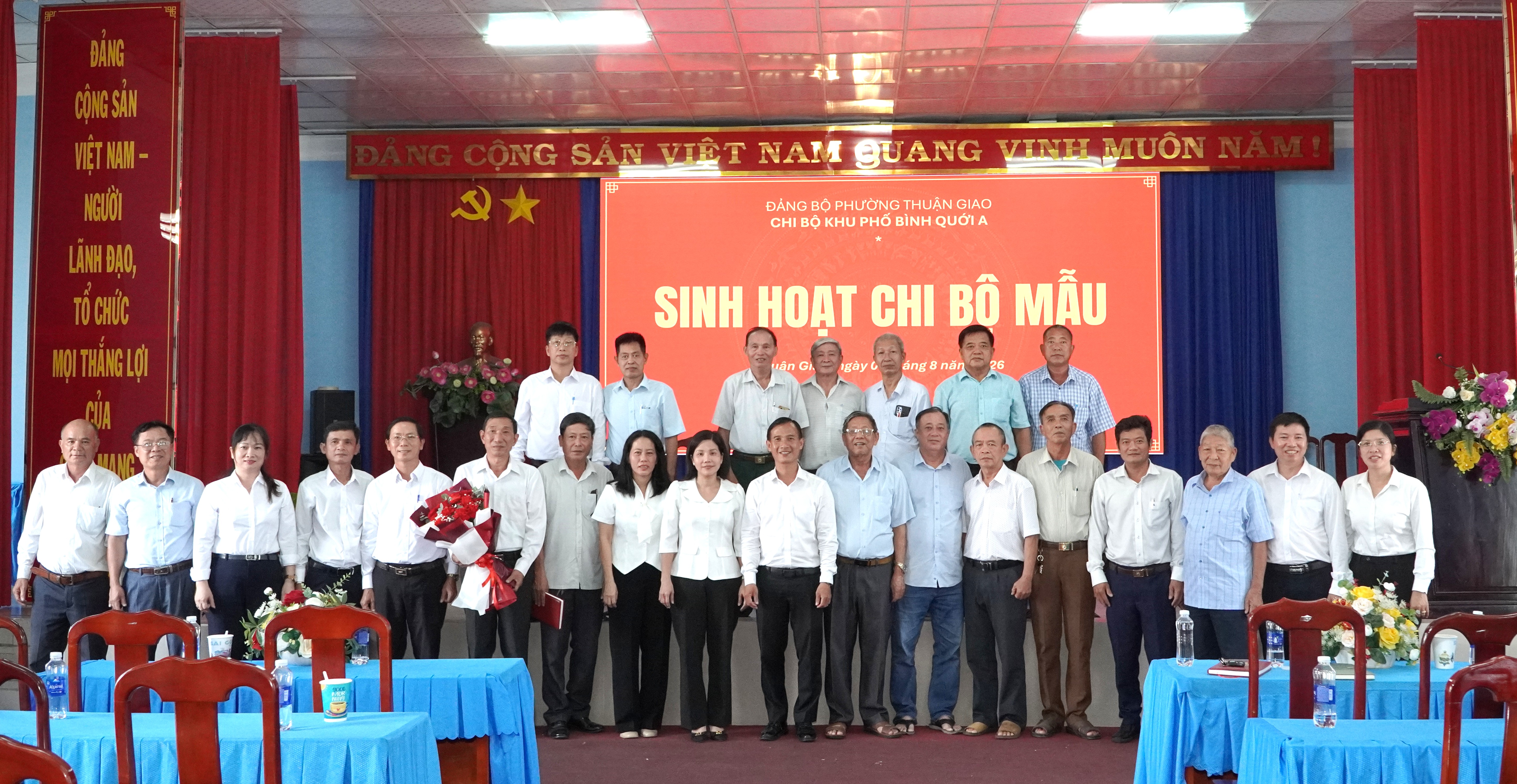 ĐẢNG ỦY PHƯỜNG THUẬN GIAO TỔ CHỨC SINH HOẠT CHI BỘ MẪU THÁNG 8 NĂM 2026