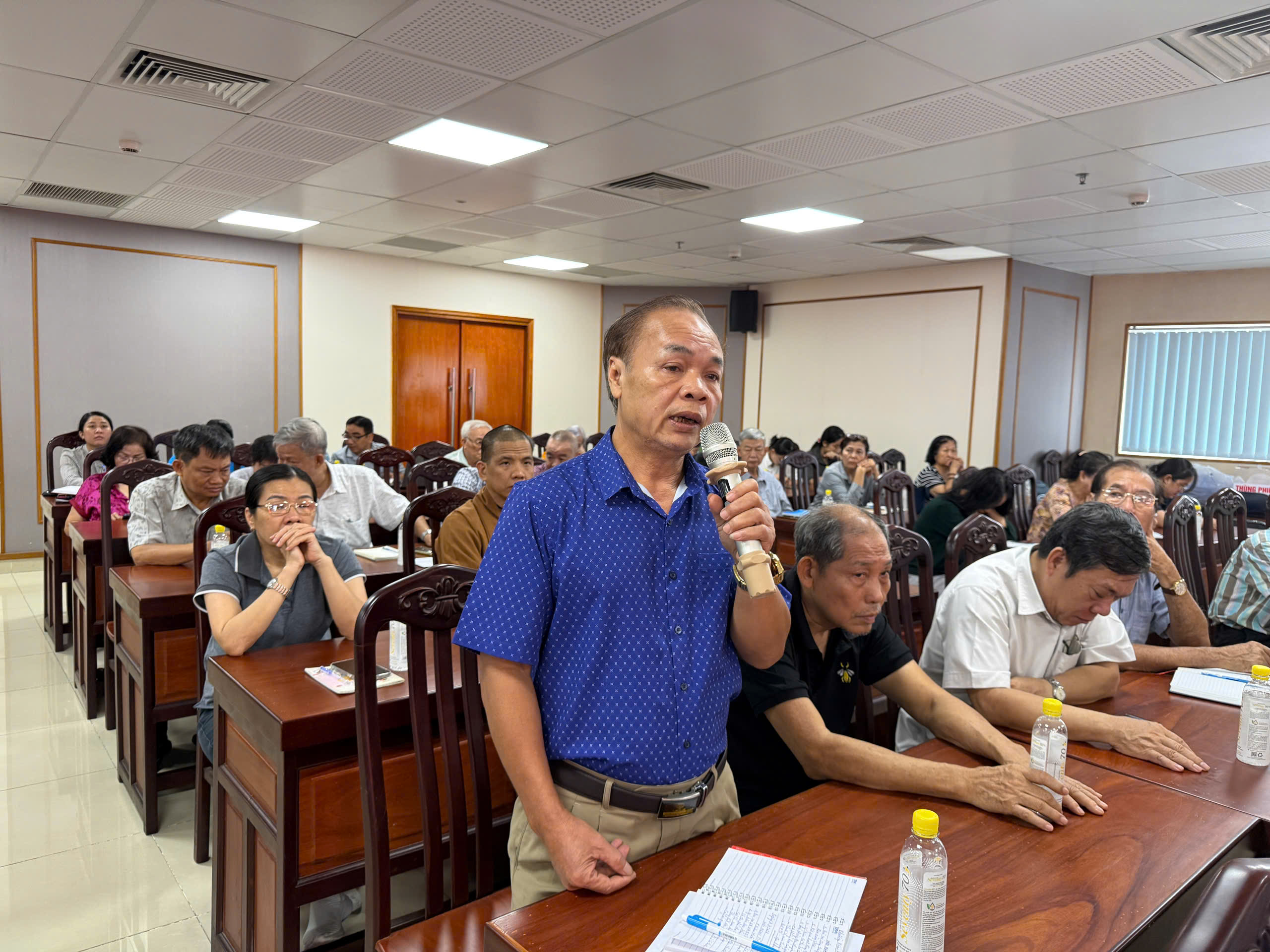 Cử tri Phường Xuân Hòa phát biểu ý kiến