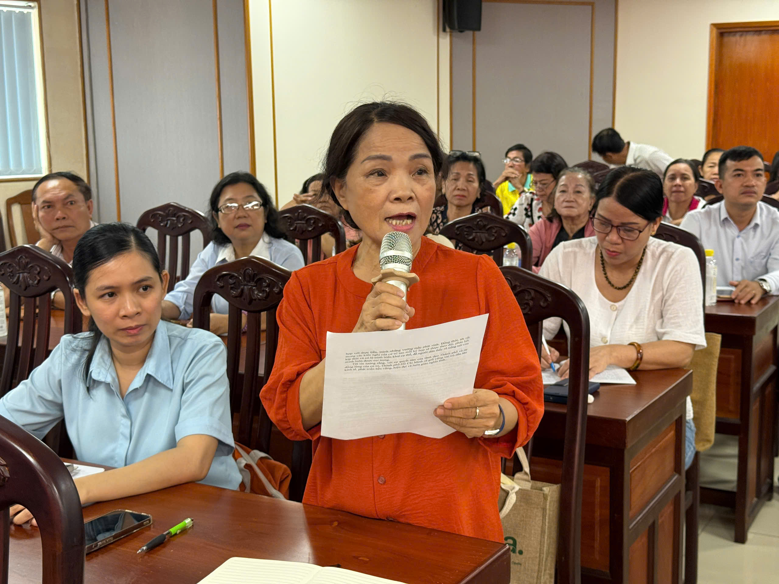 Cử tri Phường Bàn Cờ phát biểu ý kiến