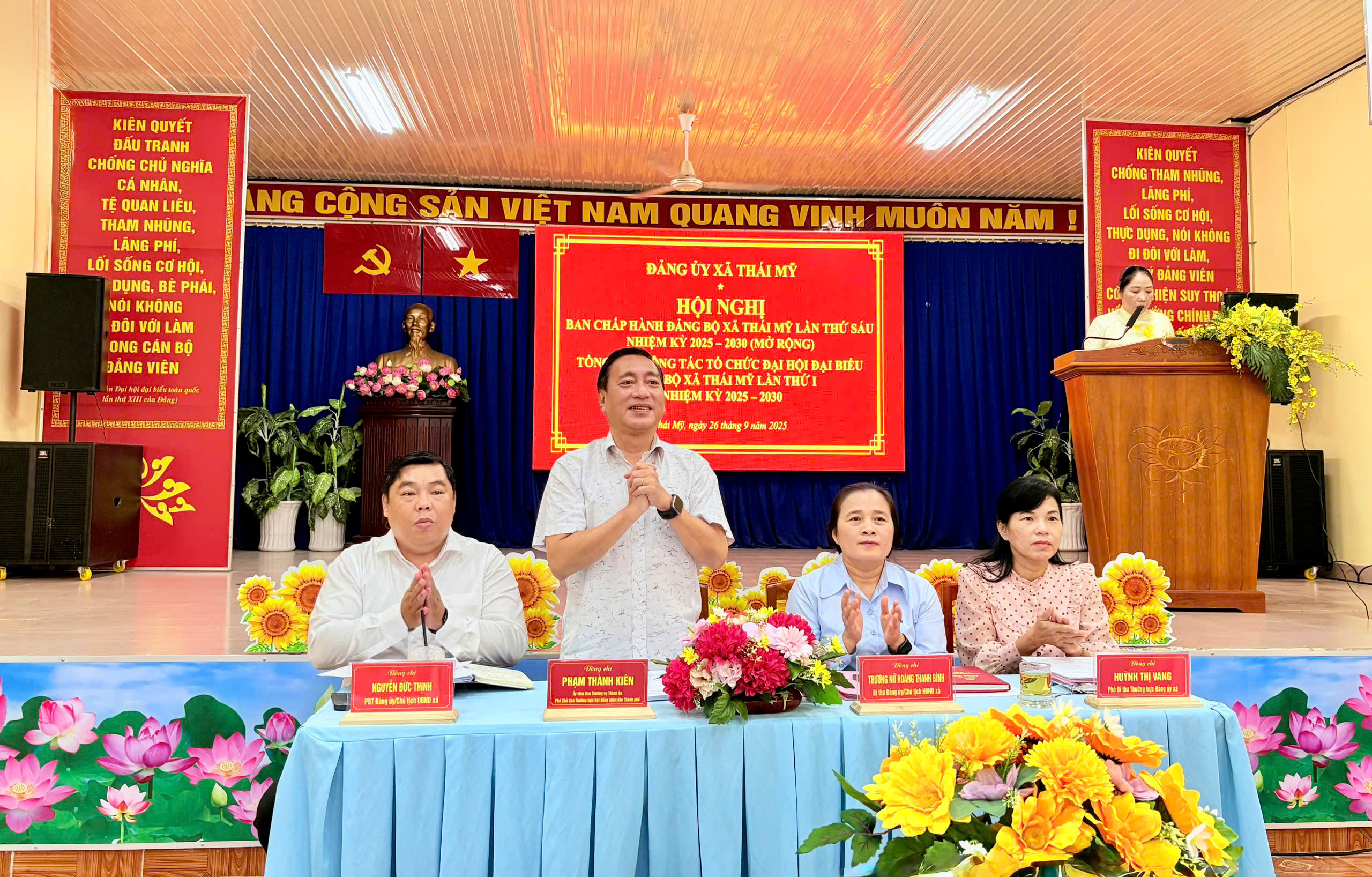 Đồng chí Phạm Thành Kiên dự và chỉ đạo Hội nghị Ban Chấp hành Đảng bộ xã Thái Mỹ lần thứ ba (mở rộng) 