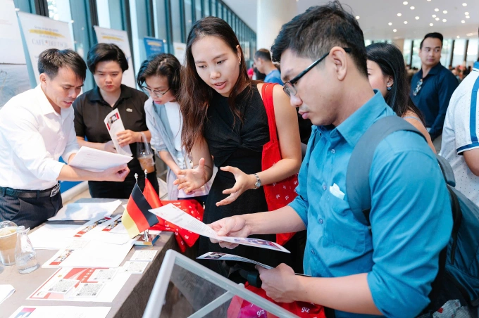 Cán bộ diện tinh giản tập quen môi trường tư nhân