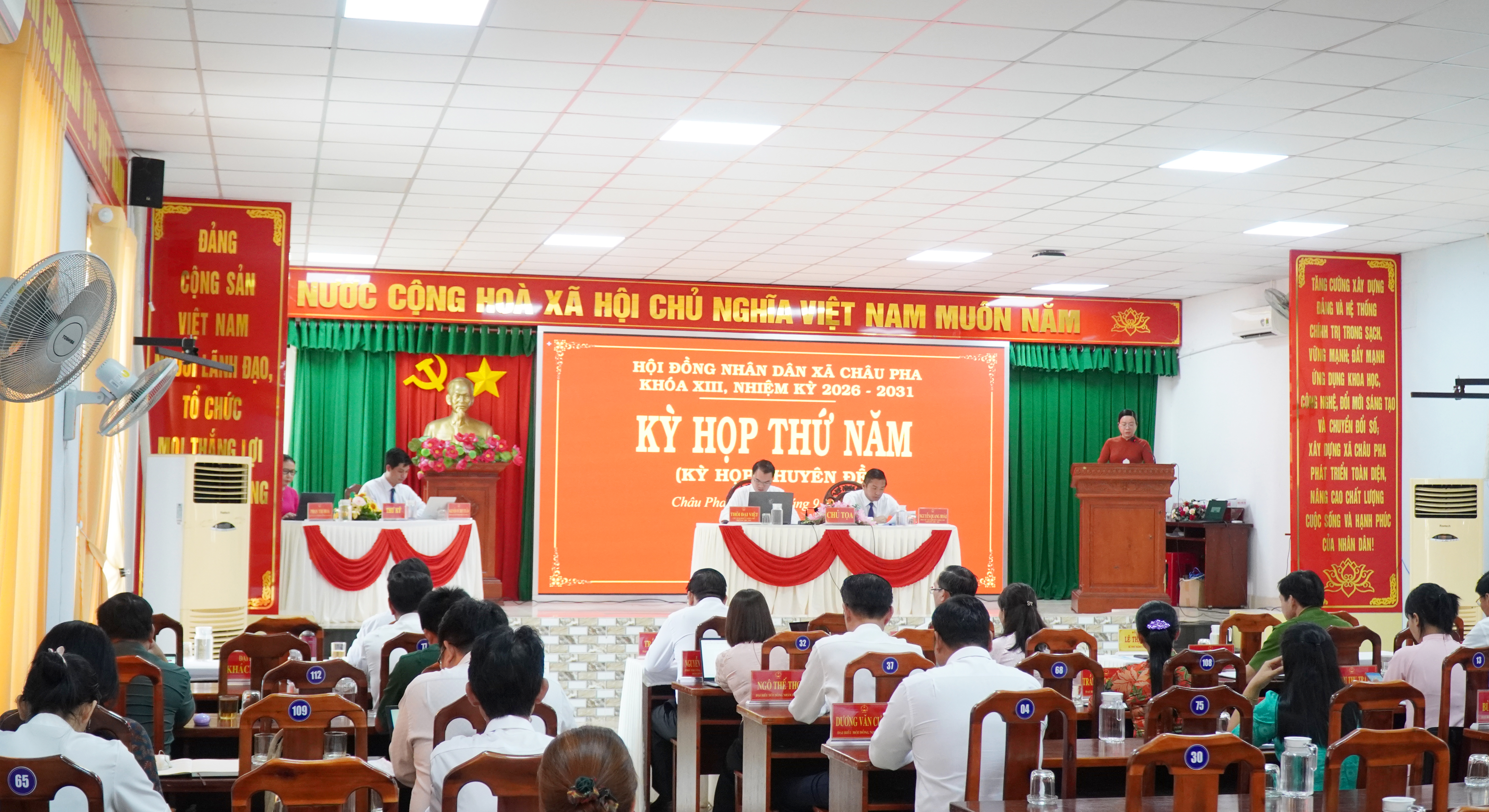 HĐND XÃ CHÂU PHA TỔ CHỨC KỲ HỌP THỨ NĂM (KỲ HỌP CHUYÊN ĐỀ) KHÓA XIII, NHIỆM KỲ 2026 - 2031