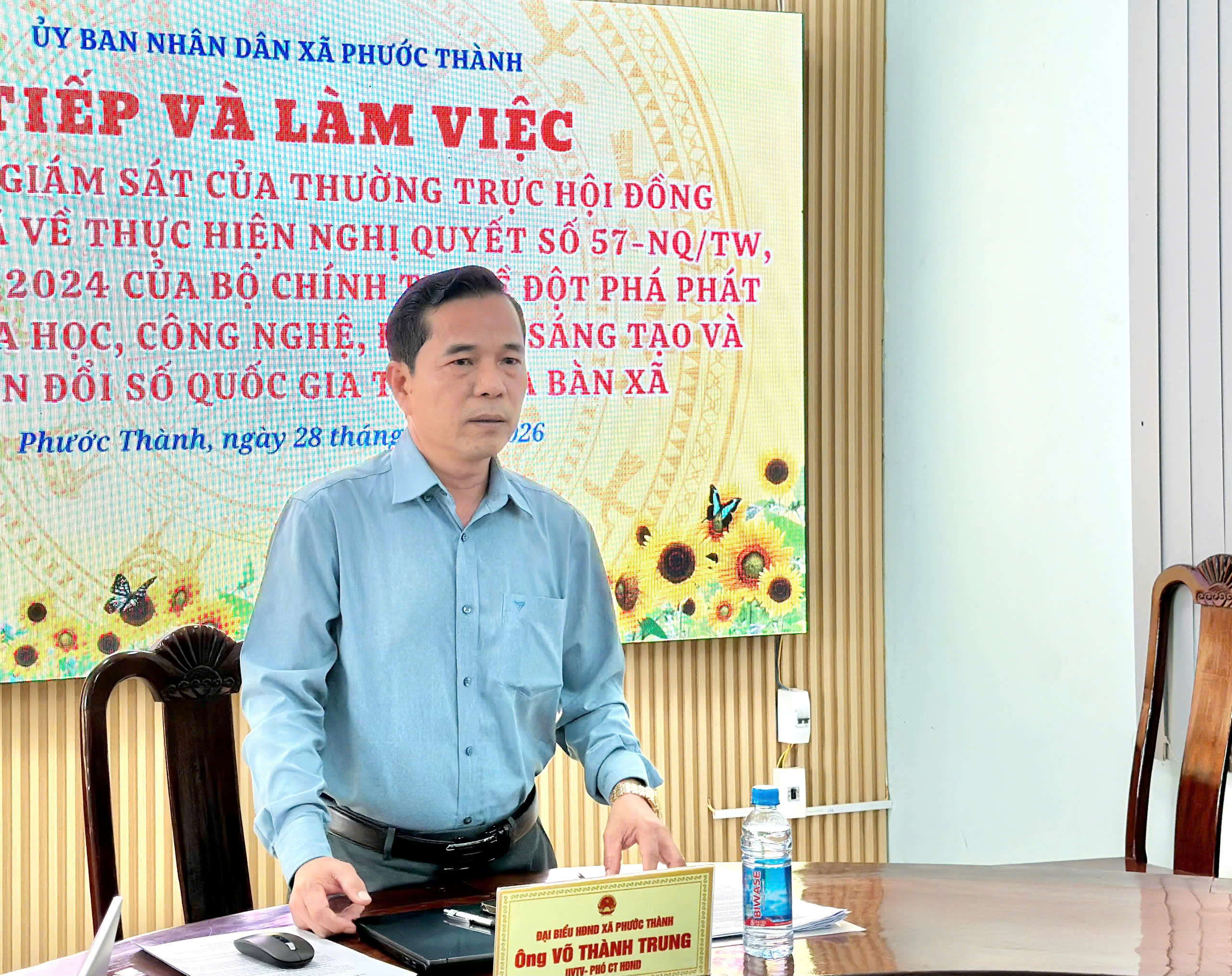 Ông Võ Thành Trung - Phó Chủ tịch HĐND xã phát biểu kết luận buổi giám sát.