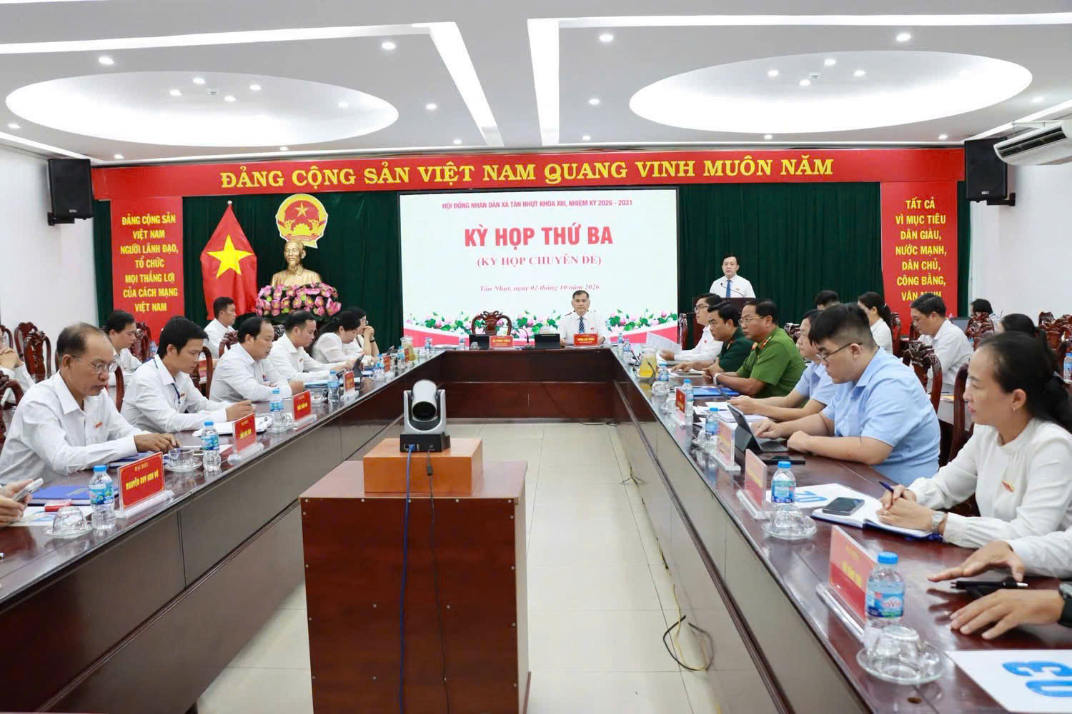 HỘI ĐỒNG NHÂN DÂN XÃ TÂN NHỰT THÔNG QUA KẾ HOẠCH VỐN - ĐẦU TƯ CÔNG TRUNG HẠN GIAI ĐOẠN 2026-2030